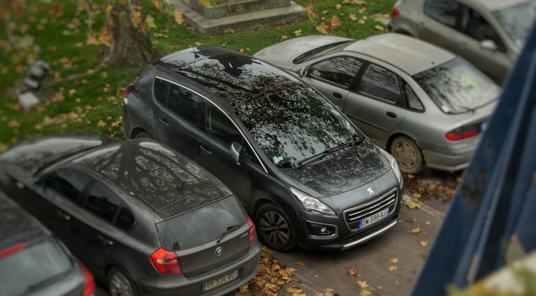 Szkoda parkingowa - jak postępować, gdy wystąpi?