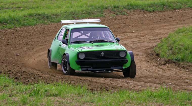 Volkswagen Golf - cena OC samochodu